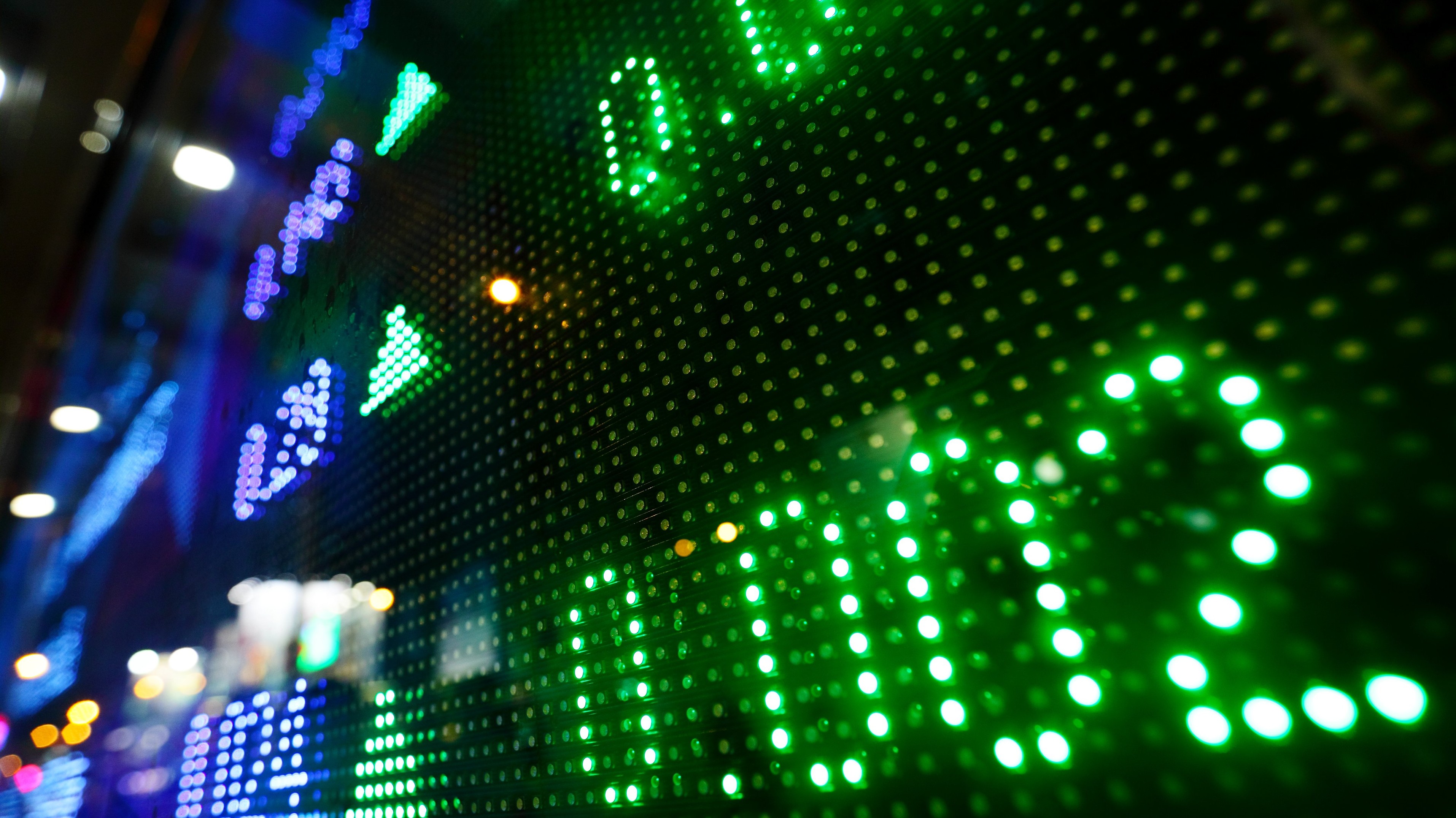 SEBI Curbs F&O Frenzy, Nifty Peaks 25K And More That Happened This Week 